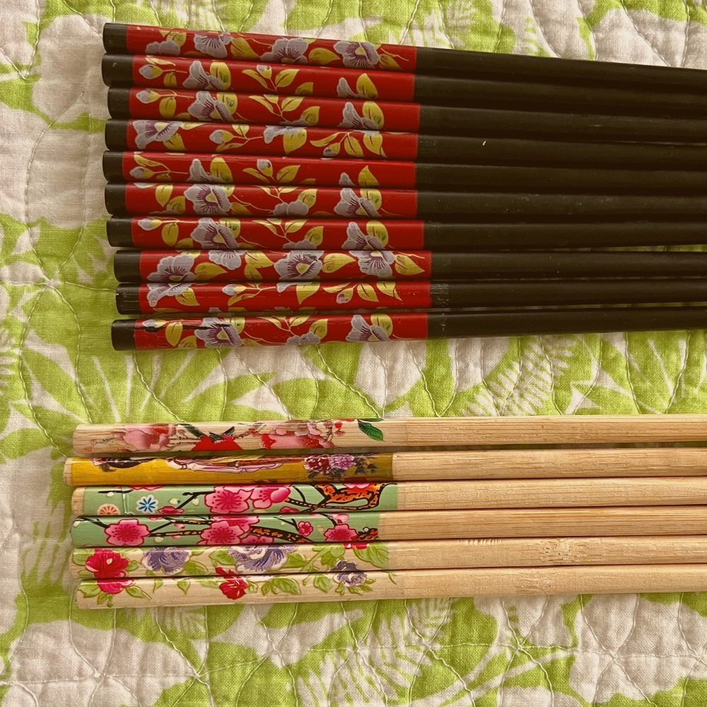 16 NEW Beautifully painted Chopsticks